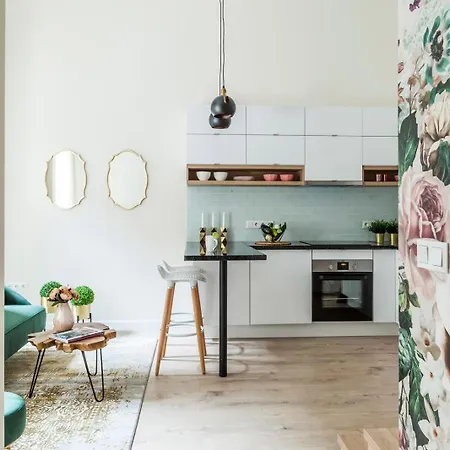 Greta's Rose 布达佩斯